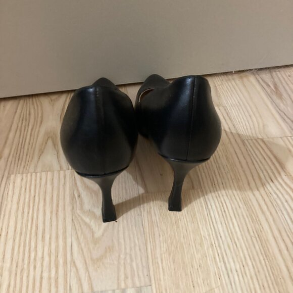 Naturalizer Black Leather  27 Edit pointed toe pumps (like new condition) - Picture 2 of 4